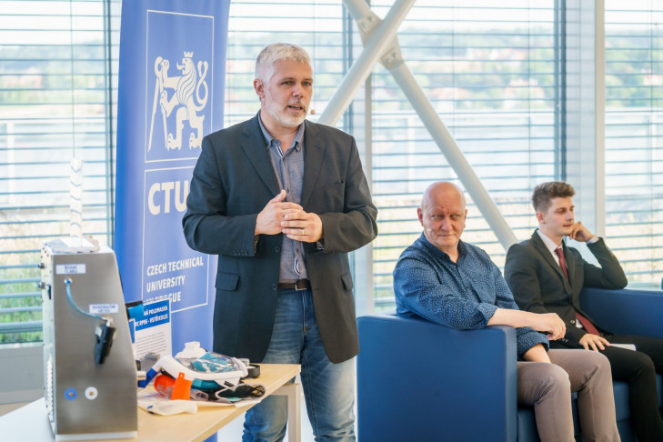 Česká věda do světa: Česká centra přinášejí záznam druhého Global Science Café