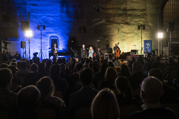 Benefiční koncert Jsme s vámi, jsme spolu © ČVUT Benefiční koncert Jsme s vámi, jsme spolu © ČVUT