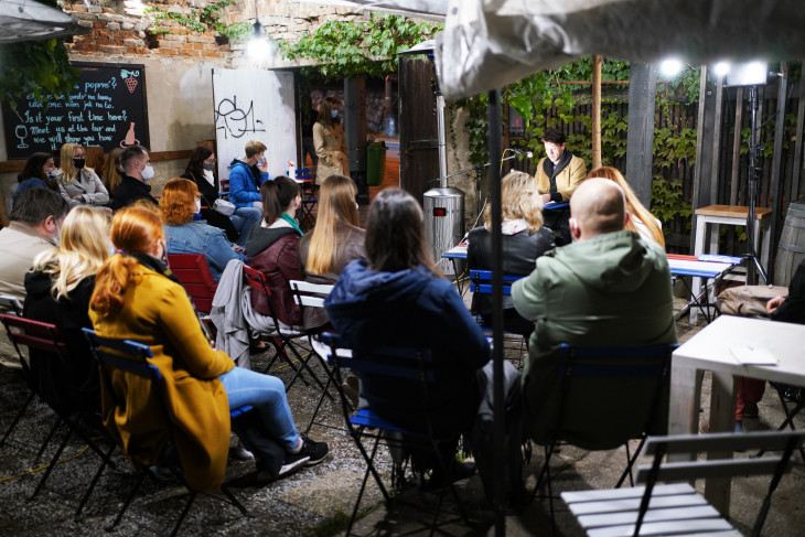 Noc literatury 2020: Vršovická zahrada © Filip Šach