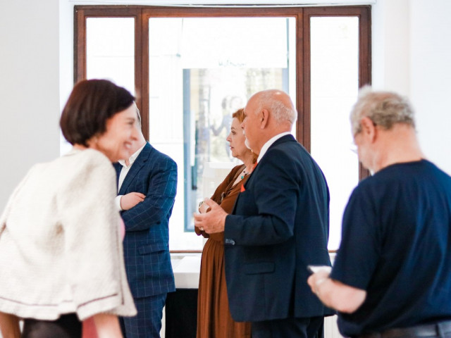 © Kristýna Jordánová Zleva doprava: Zuzana Brikcius, Vojtech Joza, JUDr. Ivana Červenková, Dr. Mojmír Jeřábek, Prof. Dr. Ivo Hammer