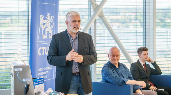 Česká věda do světa: Česká centra přinášejí záznam druhého Global Science Café