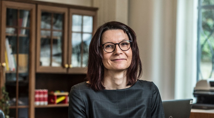 Čeština v srdci: Rozhovor s Danou Hůlkovou Nývltovou (ředitelkou ÚJOP UK) © Vladimír Šigut