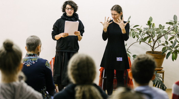 Noc literatury 2022 – Antonie Formanová čte ve Skautském institutu © Jakub Červenka